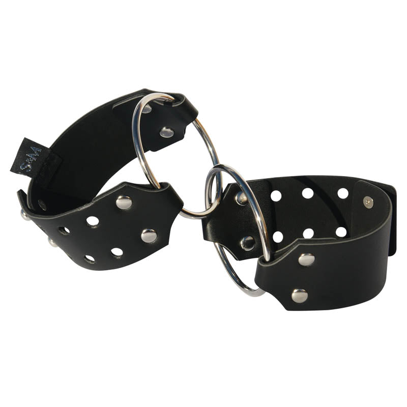 Sex & Mischief Ring cuffs