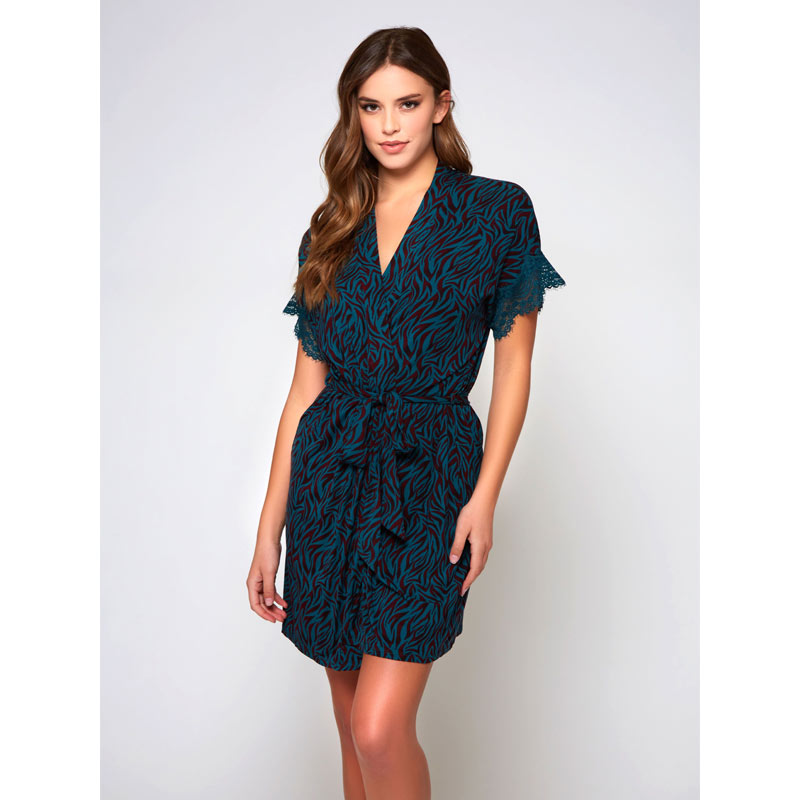 Adela Robe