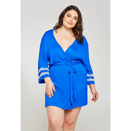 Davina Robe