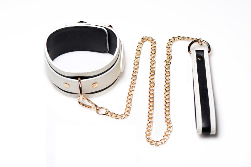 Kink in the Dark Glowing Collar & Leash